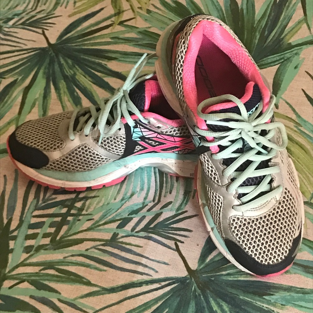 Asics GT-2000